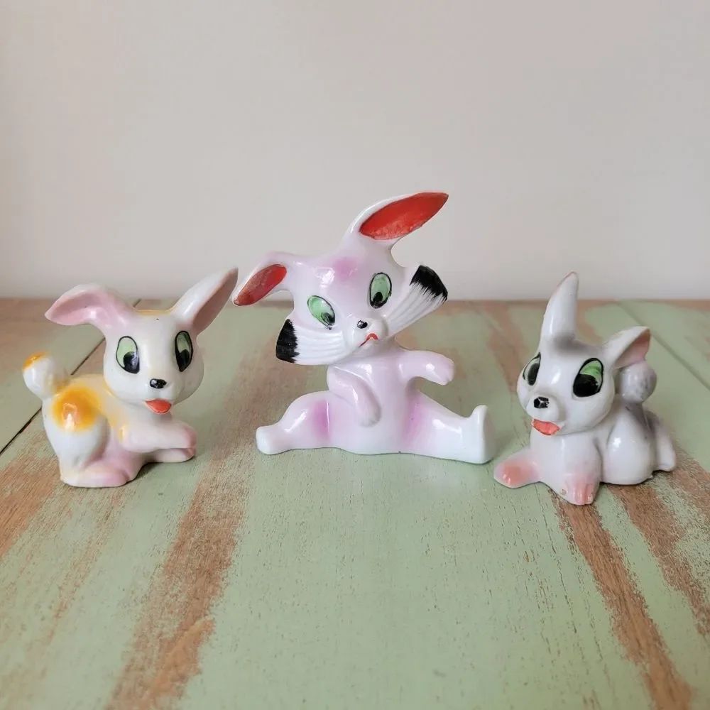 Anthromorphic Green Eyes Ceramic 1950's Bunny Trio 🐰💚